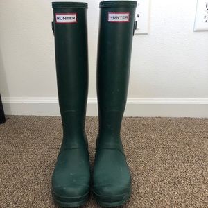 Matte Hunter Green Tall Hunter Rain Boots